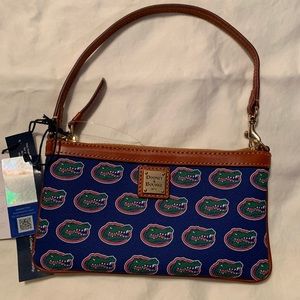 🐊🐊Go Gators 🐊🐊. Florida Gator wristlet purse